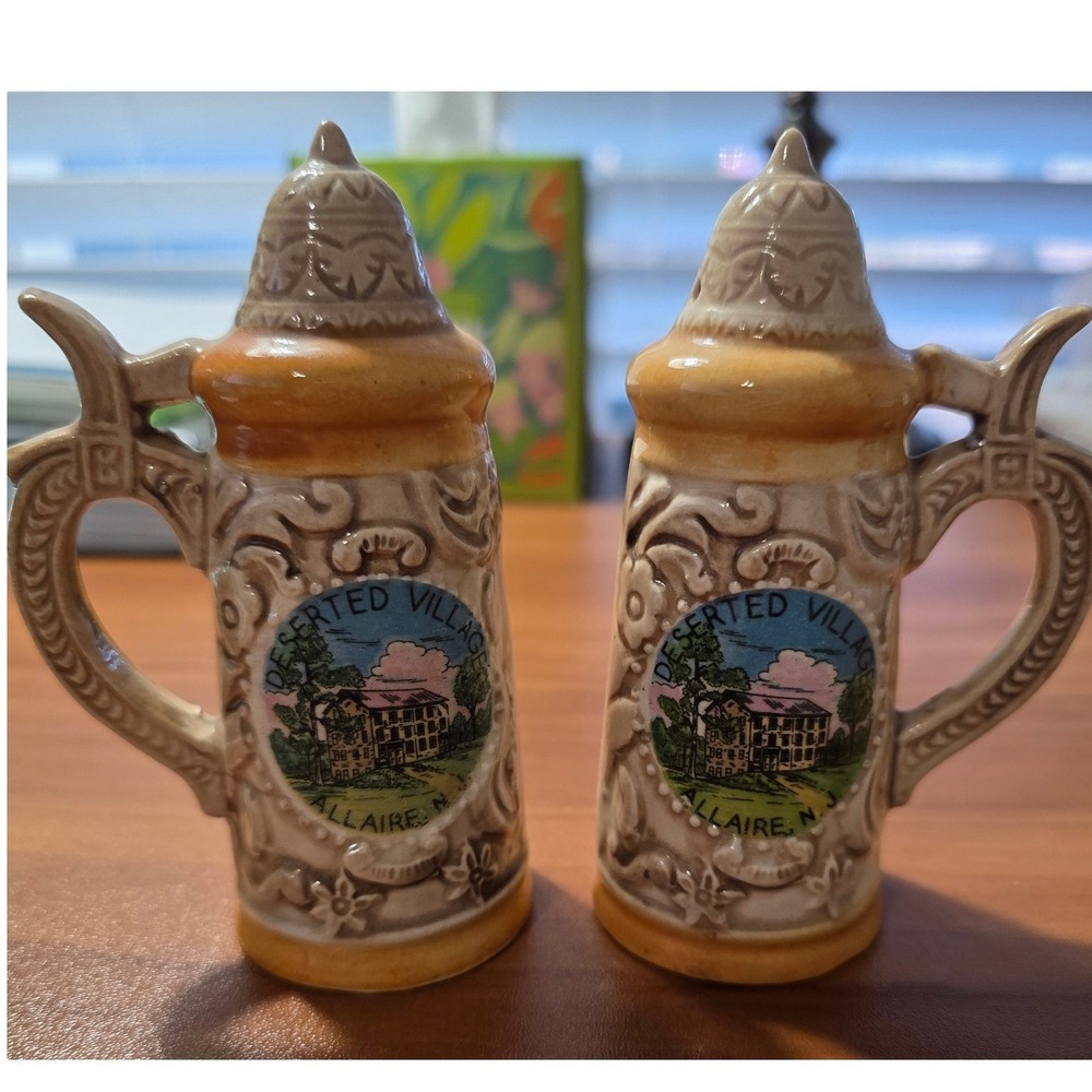Vintage Salt & Pepper Shaker Set Beer Stein Deserted Village Allaire NJ Japan